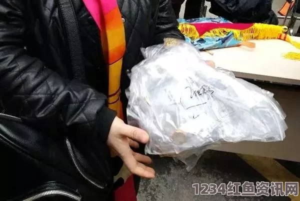 小偷被强制喂食香蕉并归还所盗金饰——警方的独特处理方式与启示