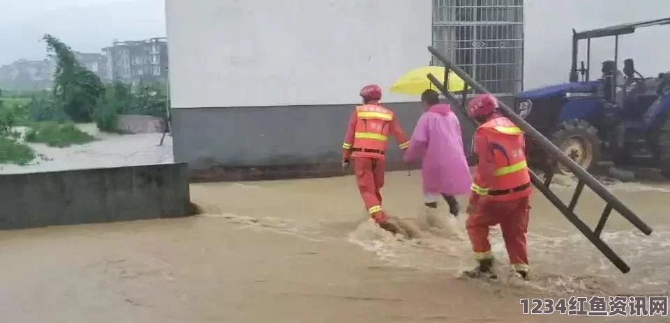 日本多地暴雨引发洪水灾害，狗坚强成为洪灾中的暖心瞬间（组图）