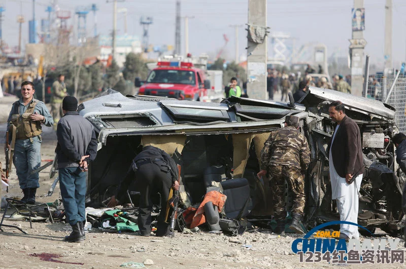 阿富汗首都喀布尔连遭炸弹袭击，至少30人死亡，灾难背后的挑战与反思