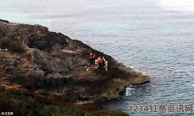 西班牙空军搜救直升机坠海事故，机组人员生死救援时刻